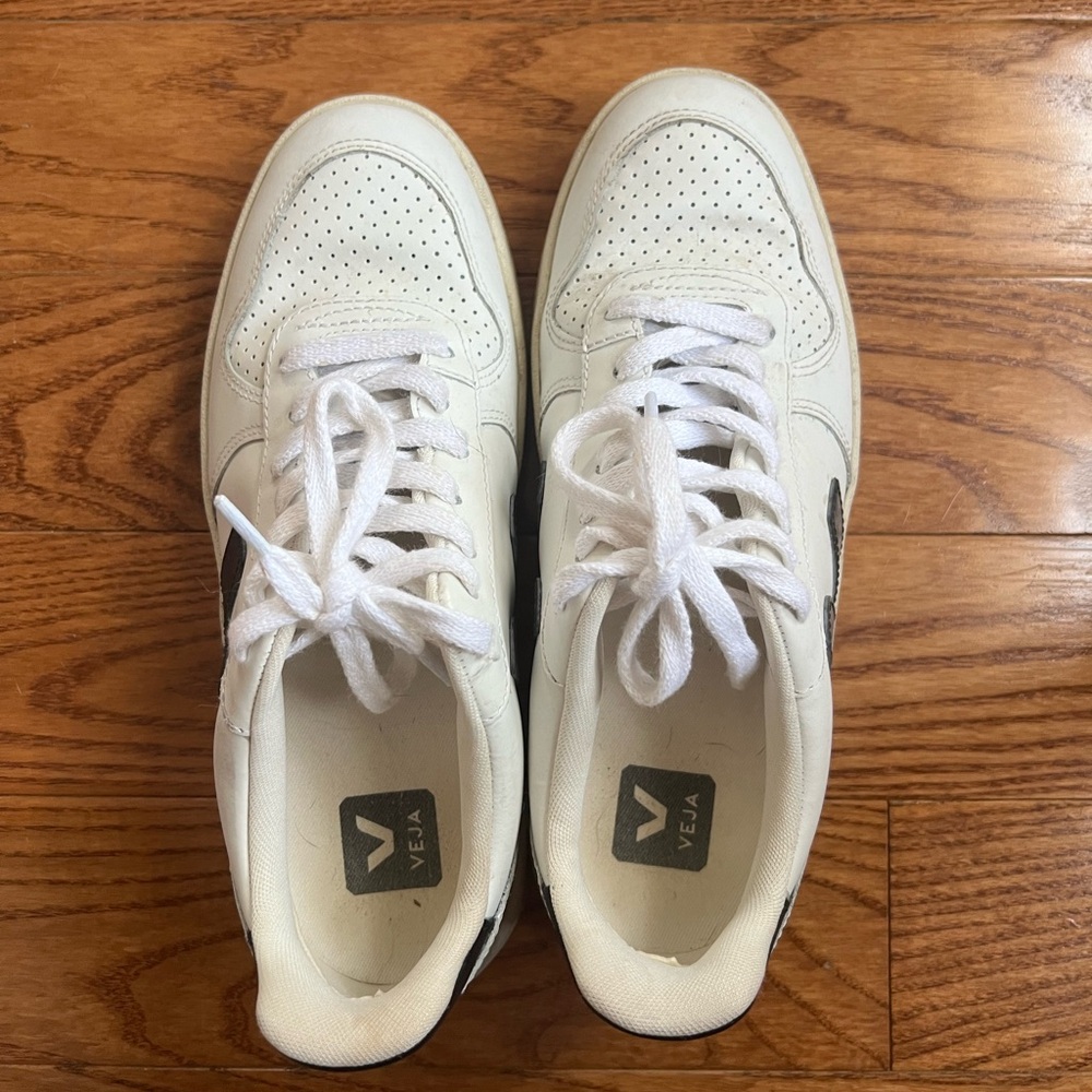 Veja sneakers